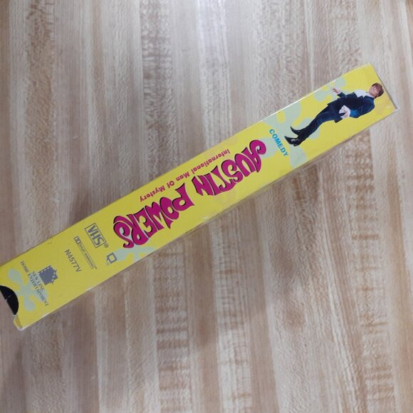 Austin Powers: International Man of Mystery 1997 VHS Mike Myers Cult Classic - Picture 4 of 8